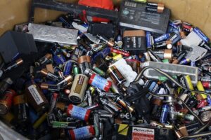 Reciclaje de baterías en el hogar: pasos para un proceso seguro