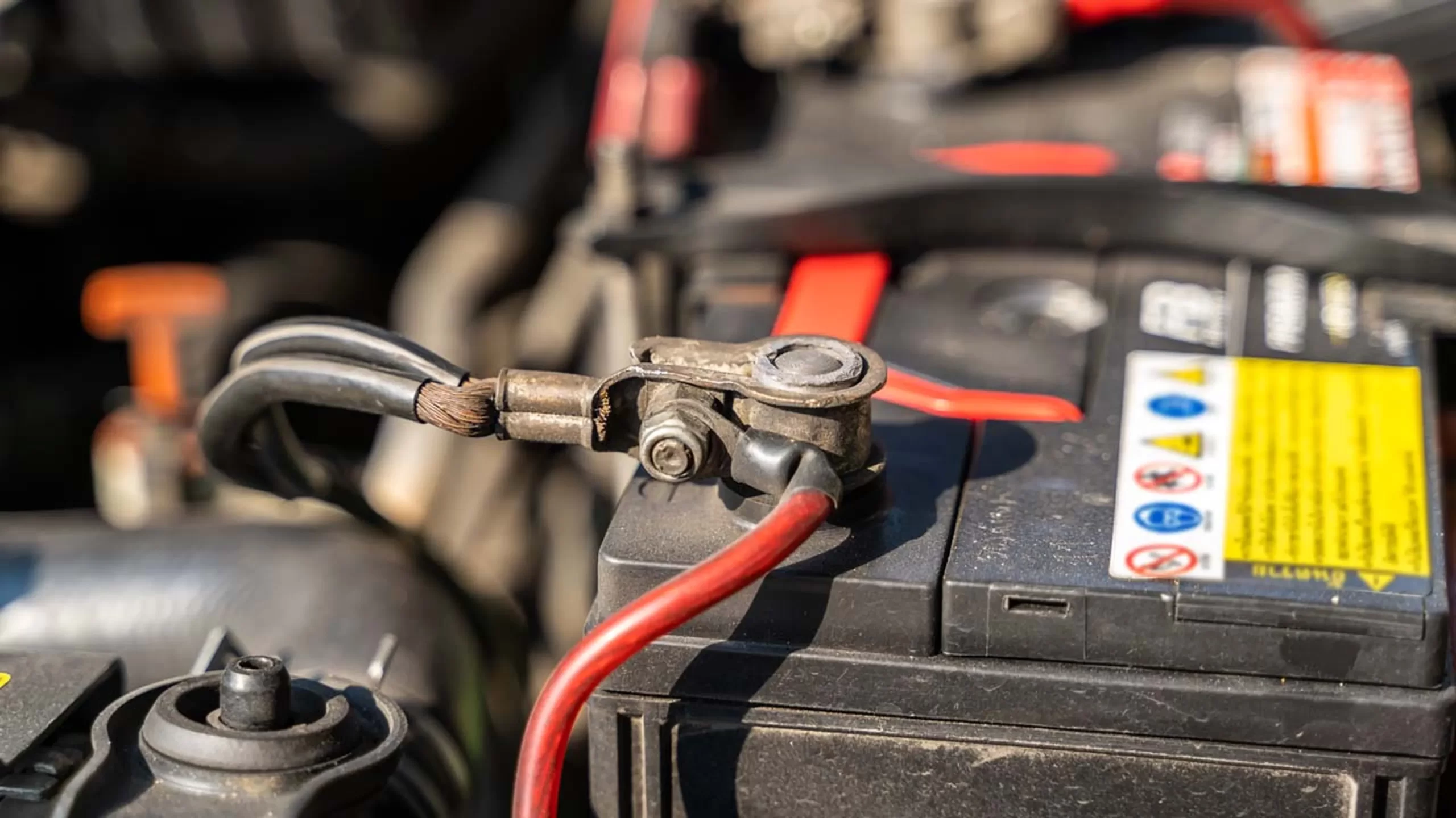Cómo proteger tu batería de auto en invierno