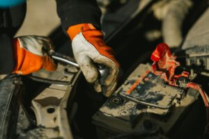 Tips para desconectar la batería sin afectar otros sistemas del auto
