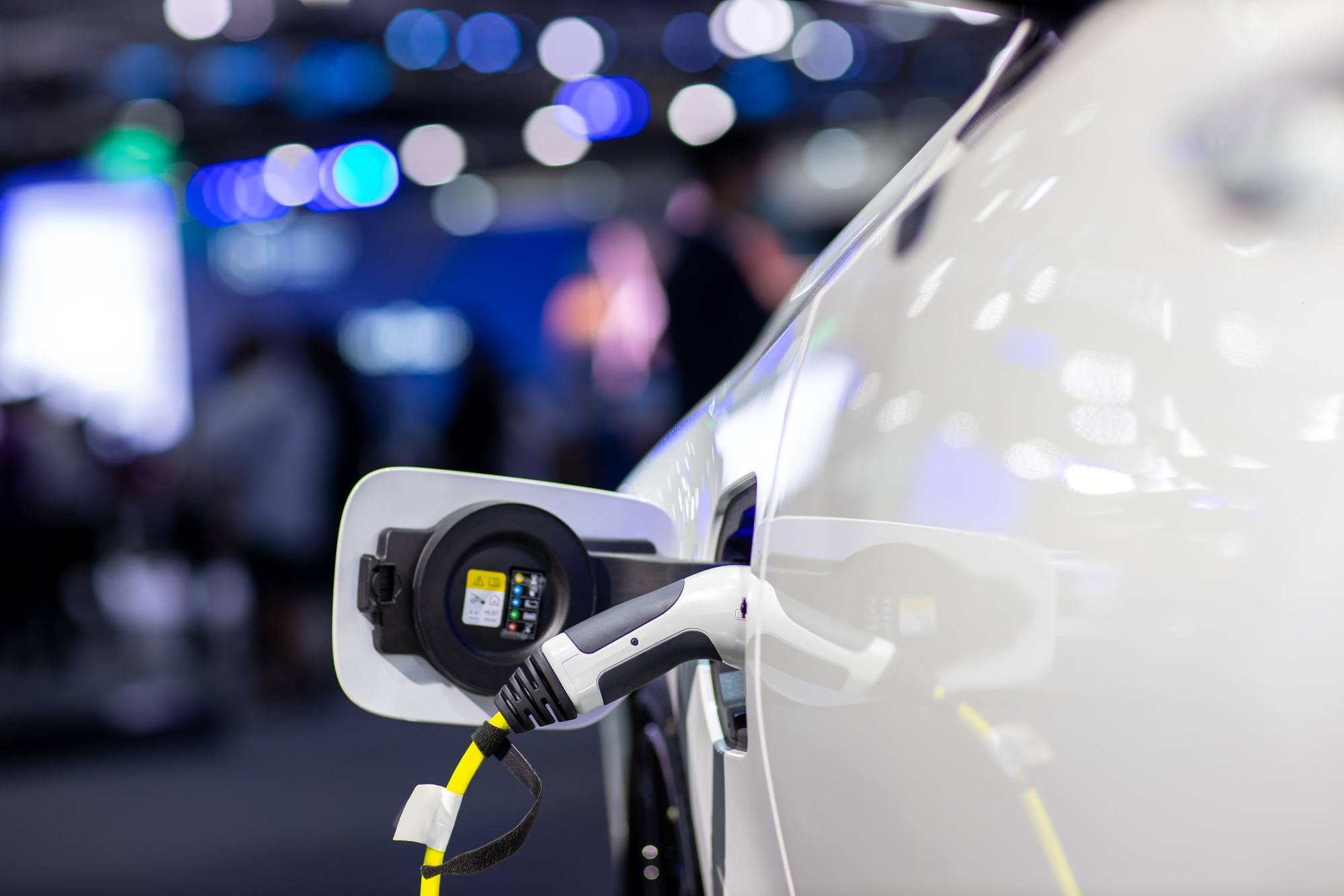 Baterías de magnesio: ventajas y limitaciones en el mercado automotriz